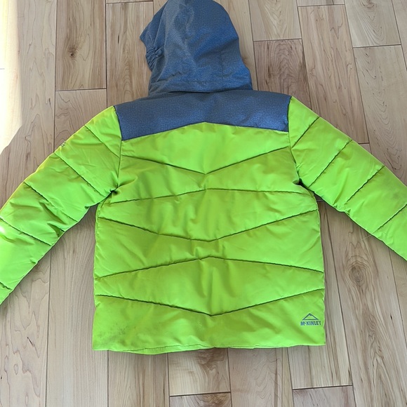 McKinley Boys Medium winter jacket. - Picture 4 of 4